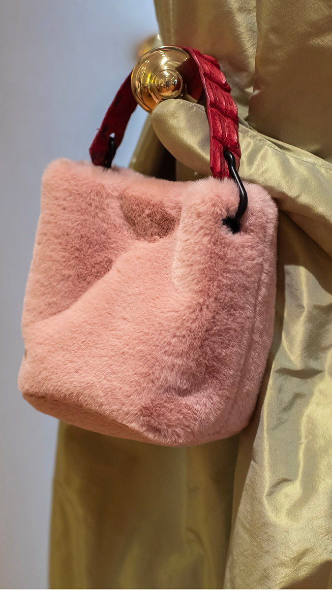 MOLLIOLLI Koya eco-fur mini fur bag winter bag pink MW2WBG26