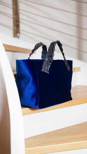 ADA RIV - Blue Velvet